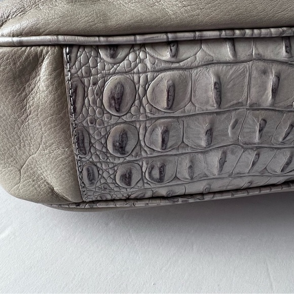 NWT Vintage Brahmin Top Handle Satchel in Cream and Gold Croc Detail - Picture 5 of 14